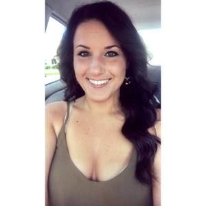 Meet your Posher, Adriana